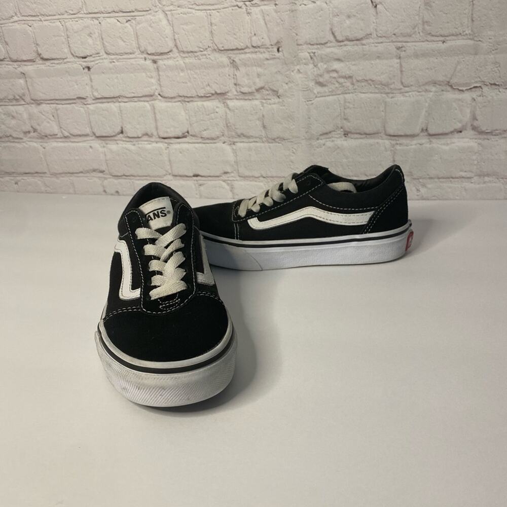 Vans - Picture 4 of 6